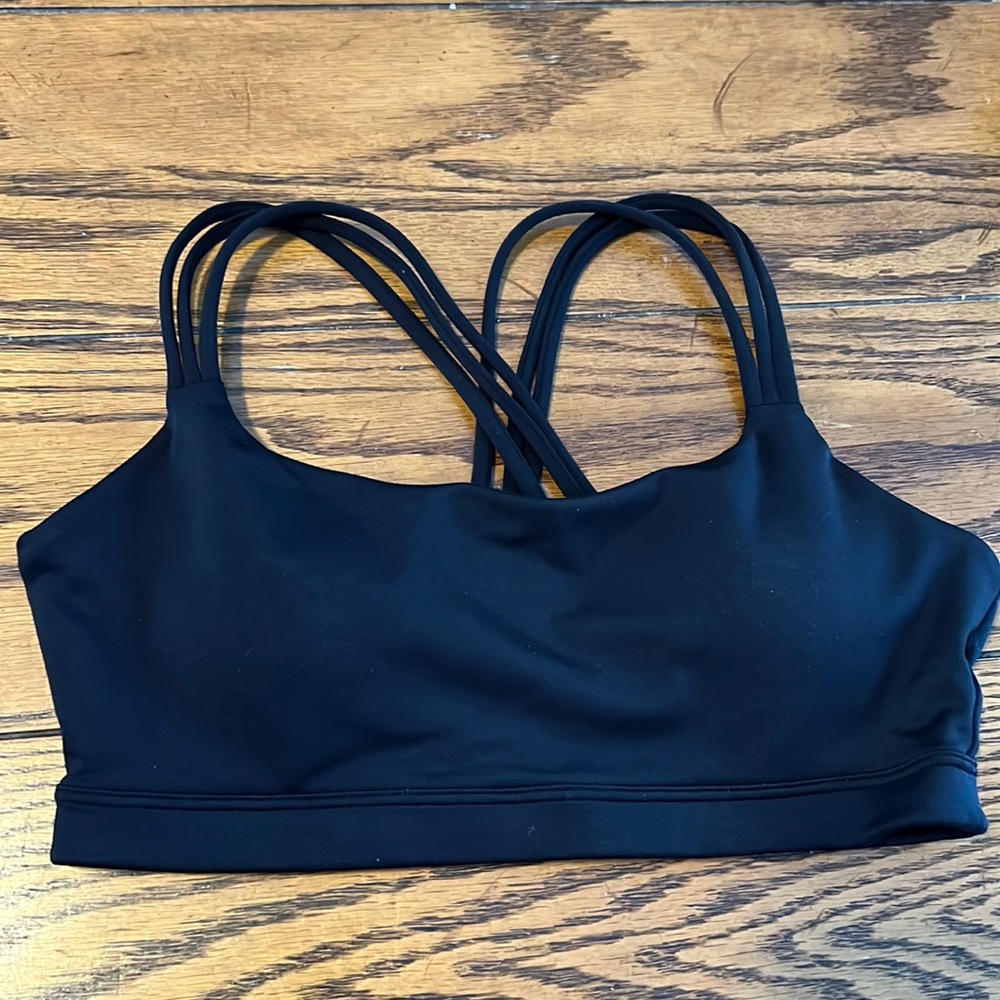 Gap Fit sports bra XS. Super cute and virtually brand new. Very soft!
